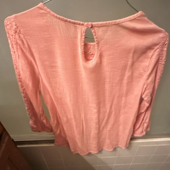 Sonoma Life+Style pink embroidered floral blouse 3/4 sleeve size XS - Picture 3 of 3
